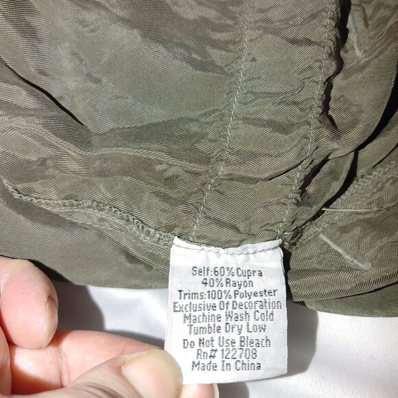 PETE & GRETA Woman's Mid Rise Embroidered Cargo Joggers Size 4 Used - Picture 8 of 8